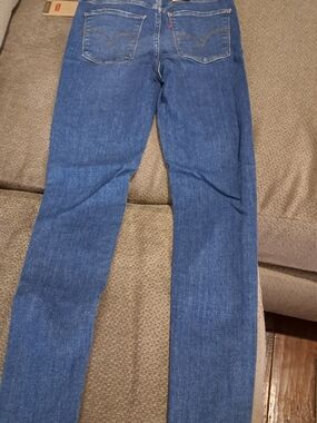Levi's 720 High Rise Super Skinny Blue Straight Leg Denim Jeans